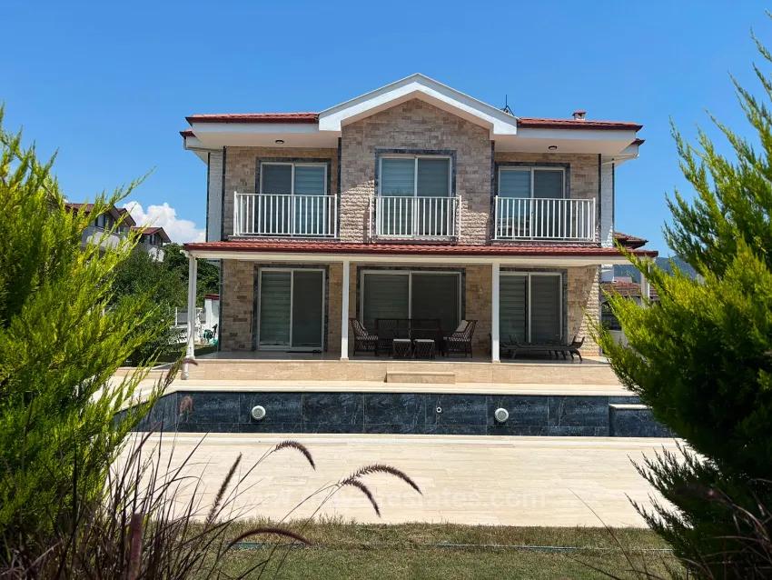 4+1-Zimmer Villa Zu Verkaufen in Dalyan Bz. Ortaca - 400 m²
