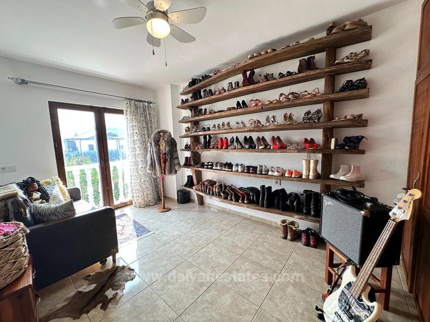 Ein Verstecktes Juwel Im Maraş-Viertel Von Dalyan