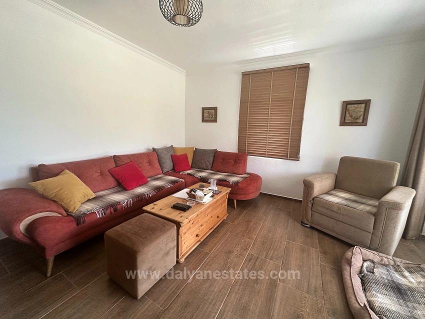 Traditionelles Türkisches Haus Mit Großem Grundstück