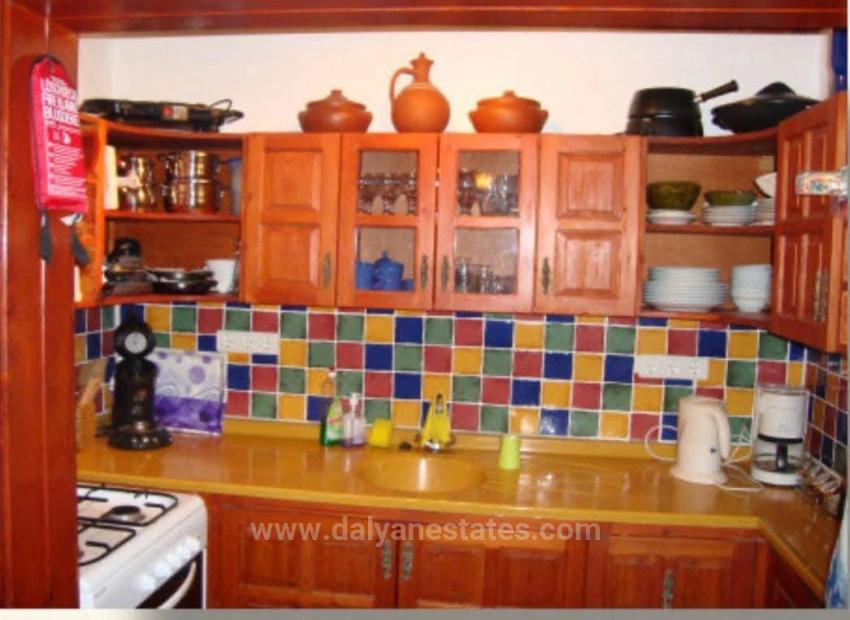 Ein Charmanter Bungalow Mit Investitionspotenzial In Der Gegend Von Dalyan Arıkbaşı