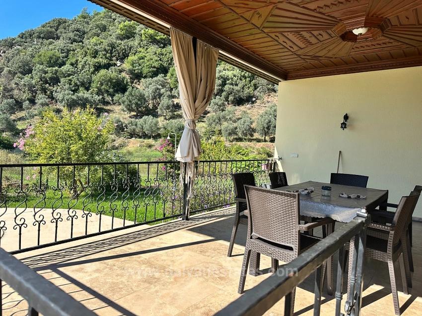 Traditioneller Bungalow (3+1 Schlafzimmer) Mit Privatem Pool Und Blick Auf Montenegro – Langzeitmiete