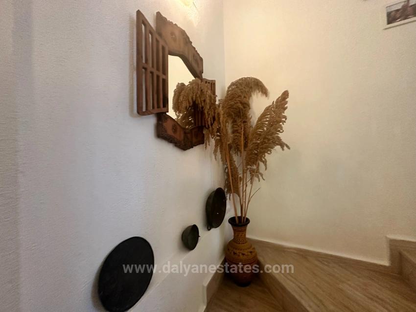 Einzigartige Mediterrane Villa Mit Einliegerwohnung