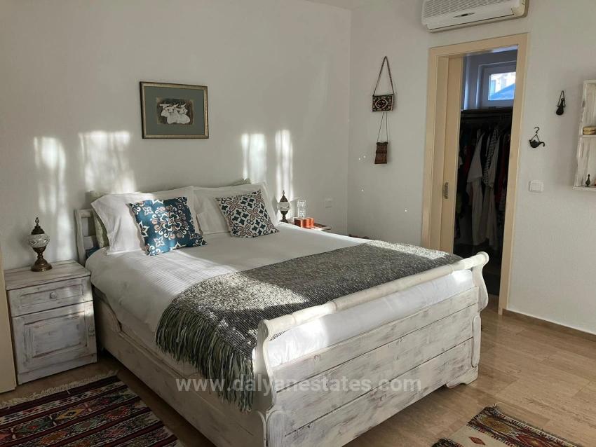 Einzigartige Mediterrane Villa Mit Separatem Apartment