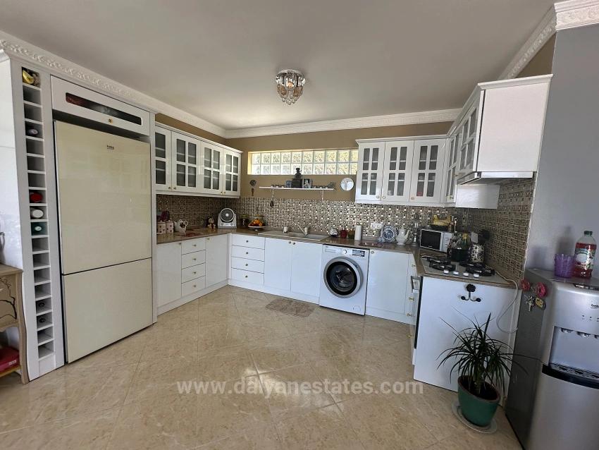 Luxuriöse Villa Mit 7 Schlafzimmern Und Unvergleichlichem Meerblick In Gökbel