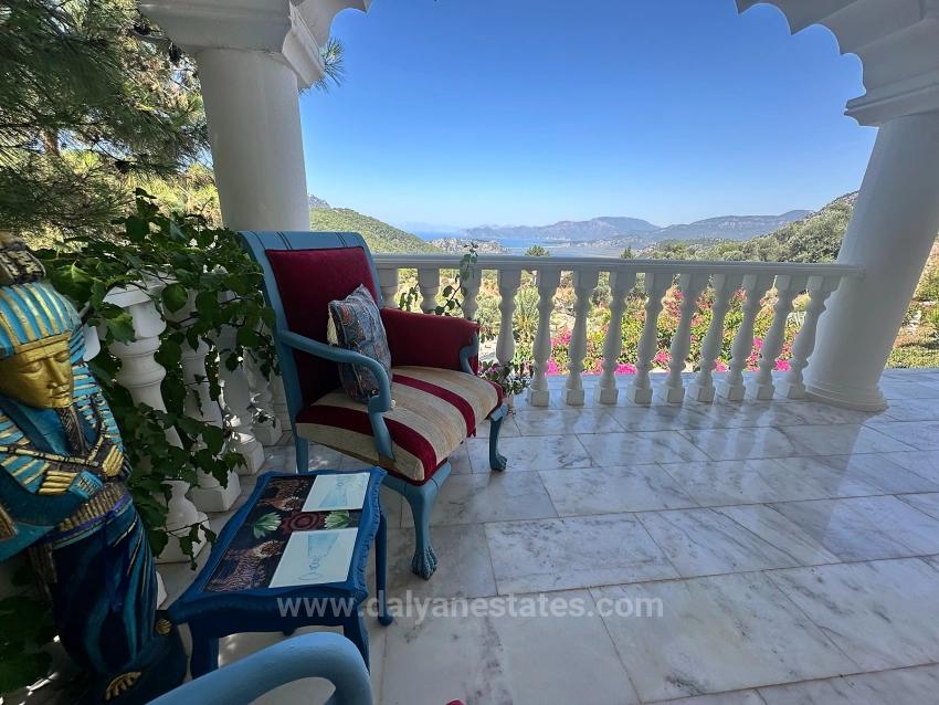 Luxuriöse 7-Zimmer-Villa Mit Unvergleichlichem Meerblick In Gökbel – Prestigeträchtiges Anwesen Auf Einem 5.000 M² Großen Grundstück