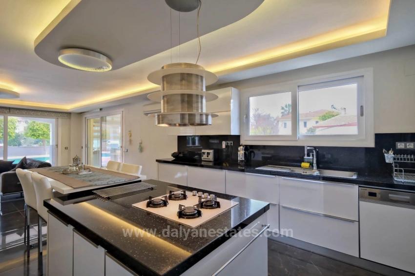 Luxuriöse Freistehende Villa Zum Verkauf In Dalyan Gülpınar