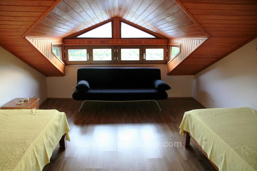 Luxuriöse Naturvilla Auf Einem 6.000 M² Großen Privatgrundstück