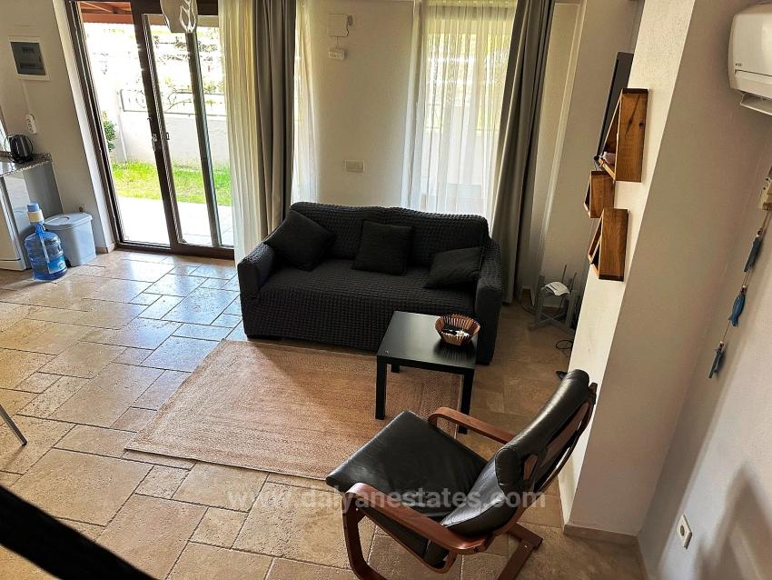 Prestigeträchtiges Leben Am See Und Investitionsmöglichkeit Mit Hoher Rendite