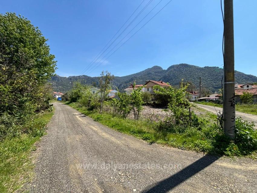 Eckgrundstück Mit Wohnzone Zum Verkauf In Muğla Dalyan Arıkbaşı