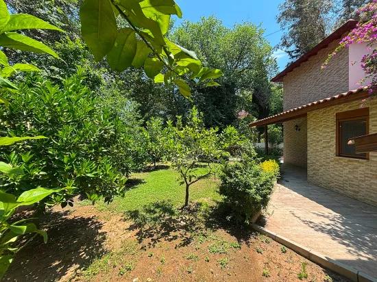 Dalyan Zentrum Mit Verstecktem Garten Zum Verkauf Stehendes Doppelhaus