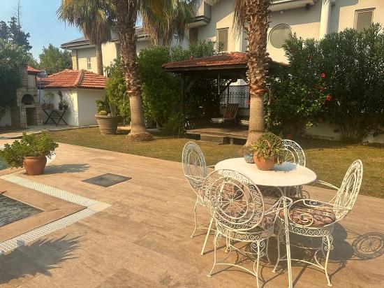 Ein Verstecktes Juwel Im Maraş-Viertel Von Dalyan