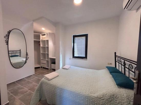 Elegante Villa Mit Privatem Pool Und Großem Garten In Dalyan Gülpınar