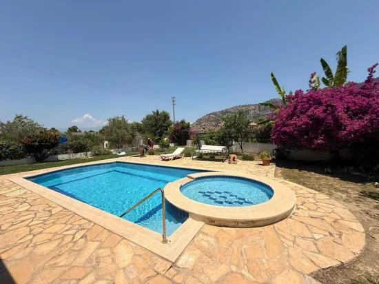 Bungalow Zum Verkauf In Der Gegend Von Dalyan Arıkbaşı