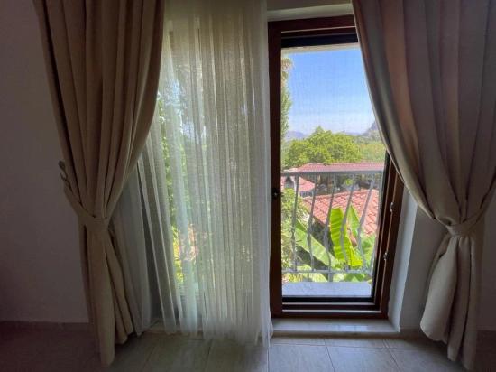 Dalyans Verstecktes Paradies: Luxuriöses Boutique-Hotel Mit Garten, Ideal Für Investoren