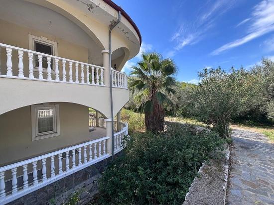 Eine Exklusive Renovierungsmöglichkeit Im Ruhigen Akkaya-Tal