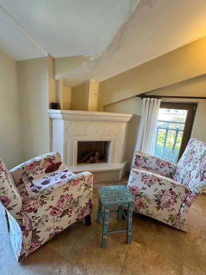 King’s Villa Nr. 1 – Exklusiver Lebensstil Mit Flussblick, Eleganz Pur