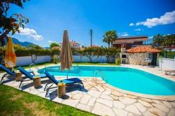Stilvolle Und Komplett Renovierte Privatvilla Mit Blick Auf Montenegro – Memphis Blue