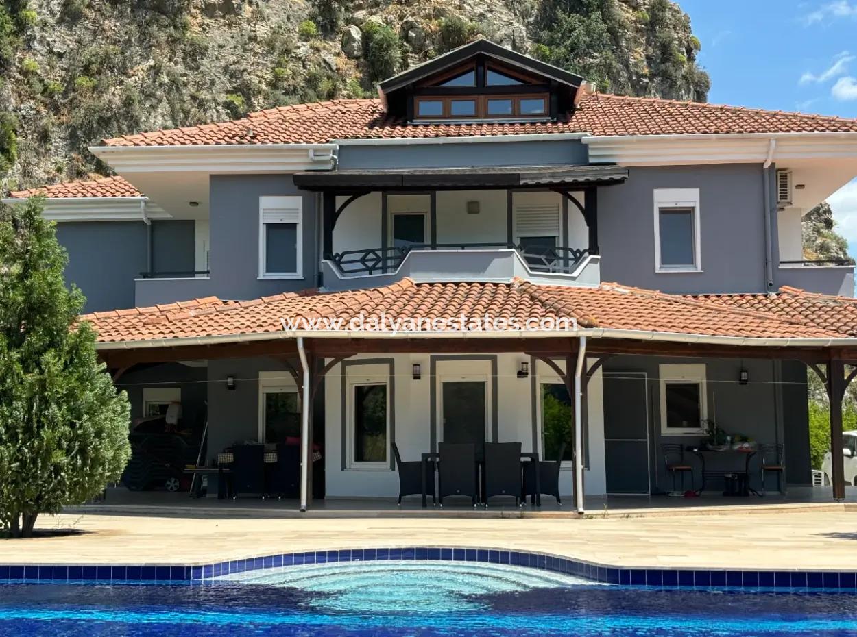 Special Villa In Rural Location