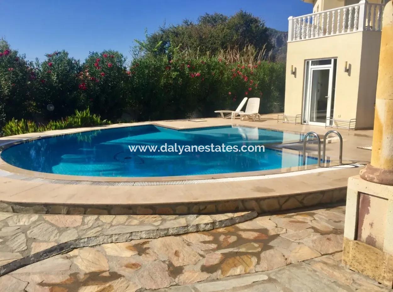 Ein Sechs - Schlafzimmer-Villa In Dalyan Gurpinar Edelstein-Villa .