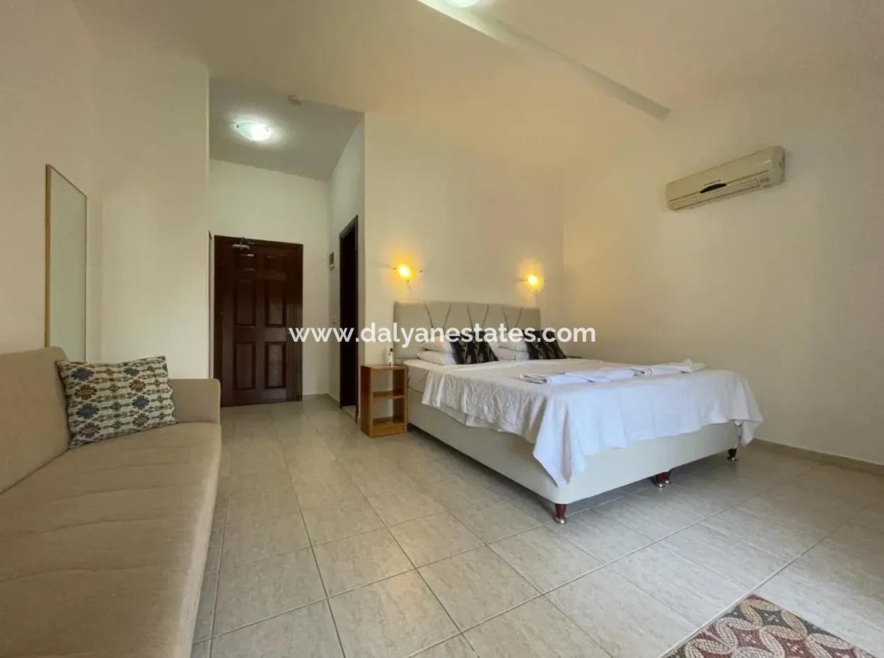 Pretty Hotel In Relaxing Setting