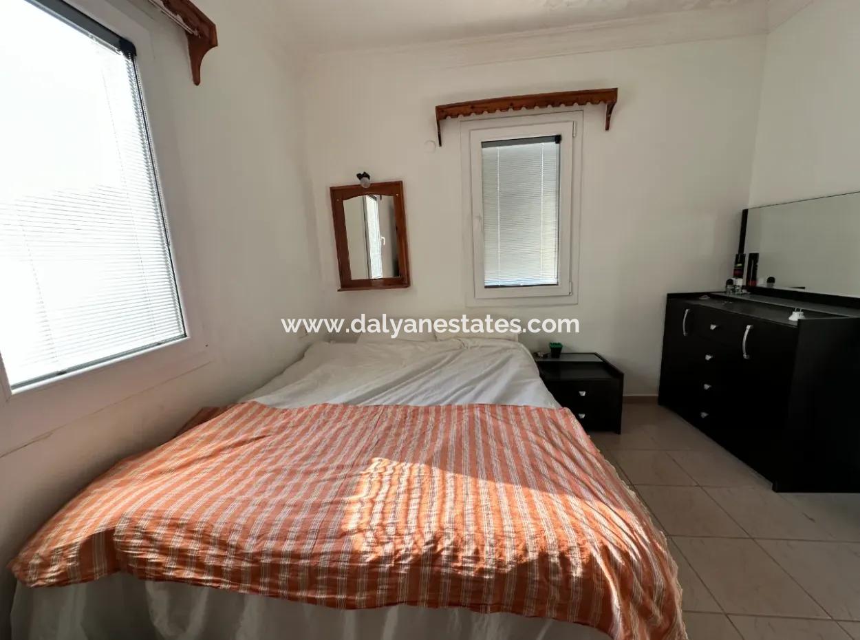 Tidy First Floor Apartment