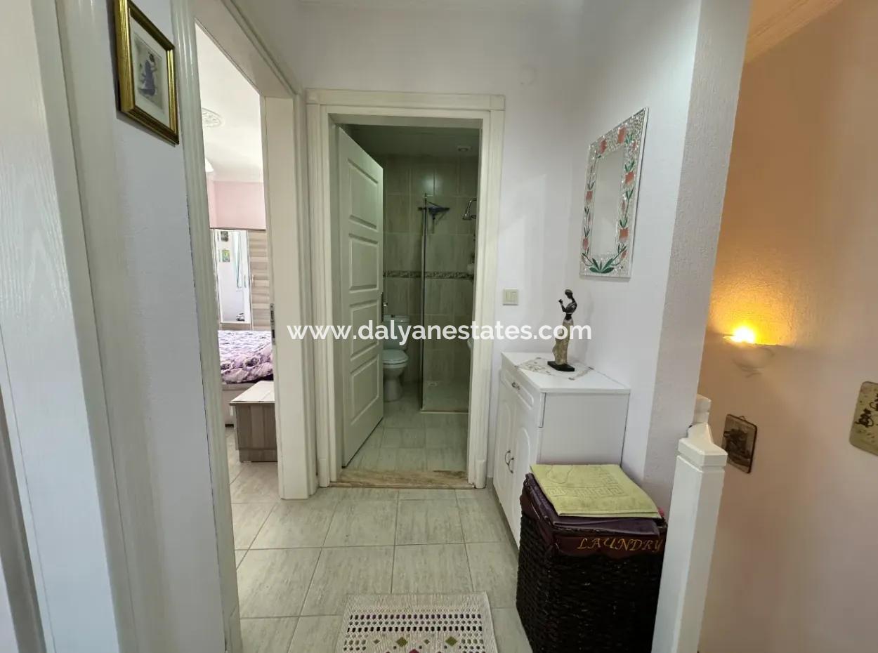 Modern 3 Bed Villa Close To Town