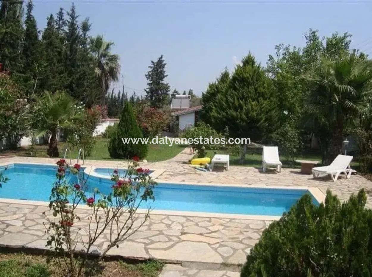 Charming Bungalow With Investment Potential