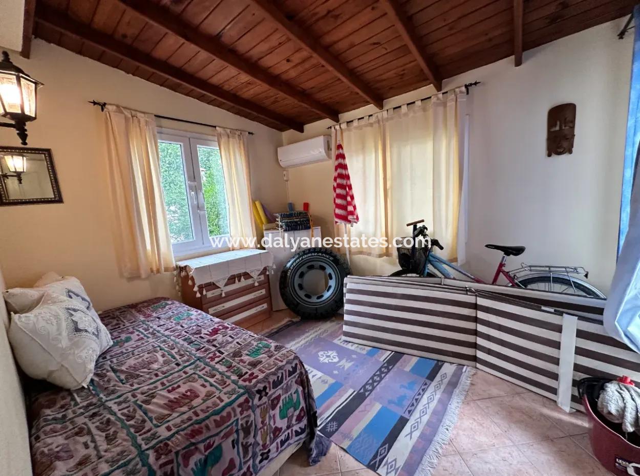 Detached Villa With Shared Pool And Lush Gardens In The Gülpınar Area Of Dalyan