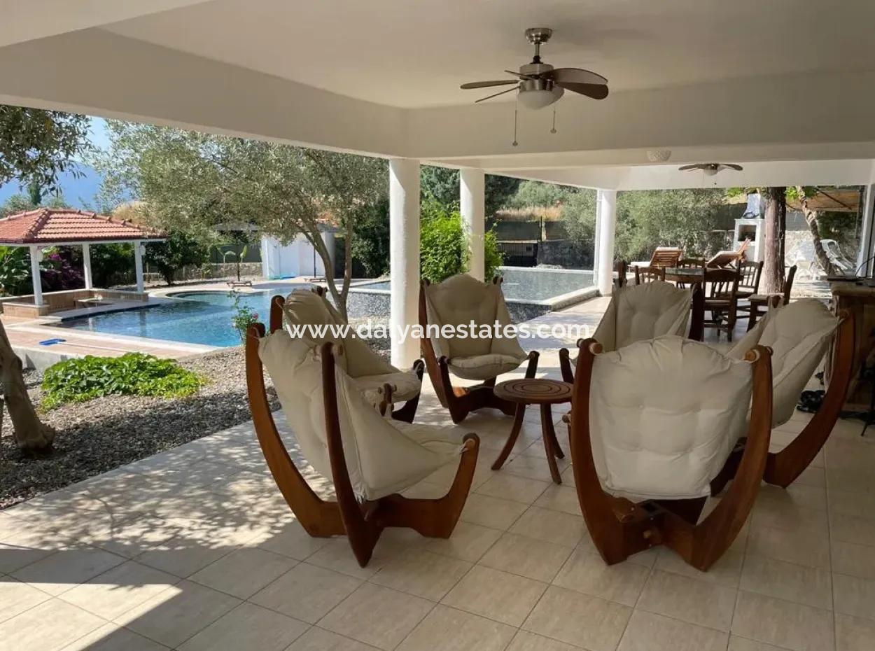 Villa Zu Verkaufen Çandir