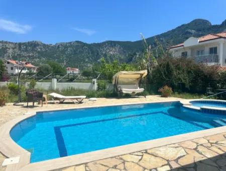 Pretty Dormer Bungalow For Sale