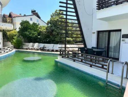 Fully Furnished Modern One-Bedroom Riverside Apartment