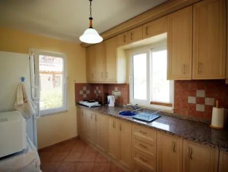 Detached Villa With Shared Pool And Lush Gardens In The Gülpınar Area Of Dalyan