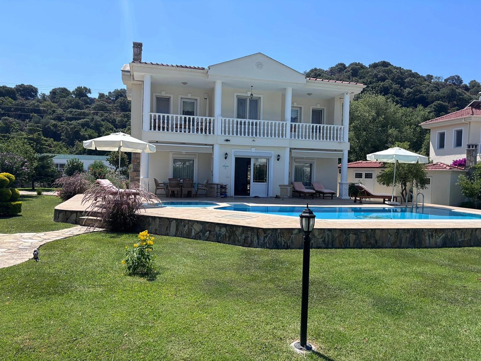 Magnificent Villa In Dalyan Maraş Region.