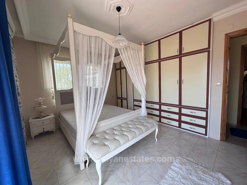 Characterful Villa Offers Great Potential.