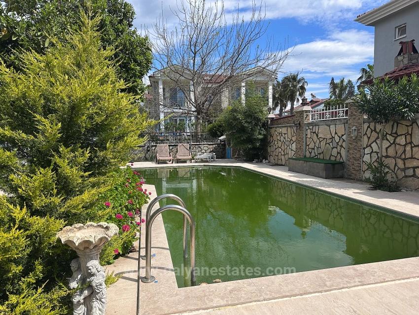 Characterful Villa Offers Great Potential.