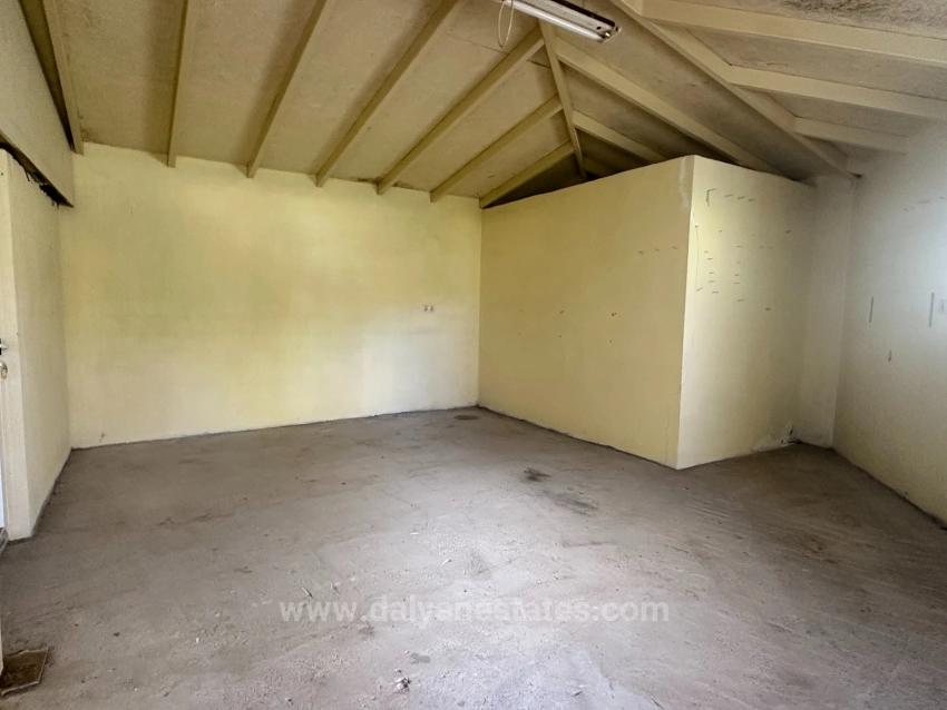 Great Opportunity For Dual Living – Unlimited Potential On A 1,000M² Plot