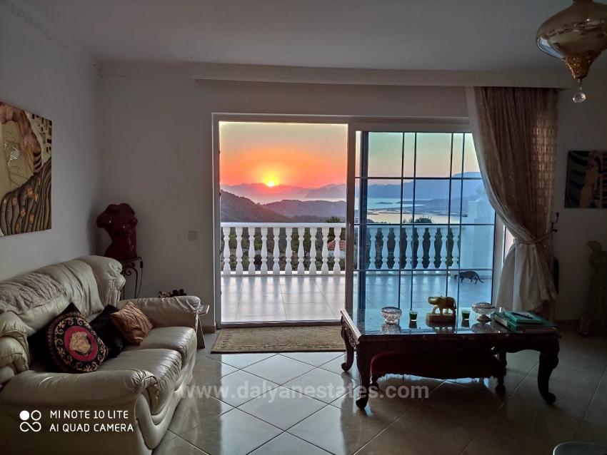 Luxury 7-Bedroom Mansion With Unparalleled Sea Views In Gökbel