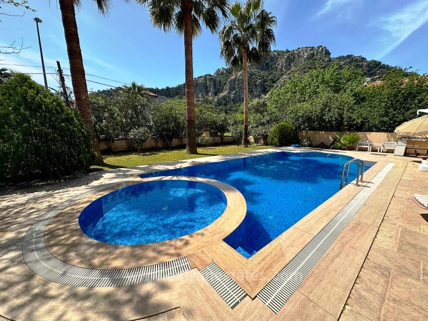 An Unparalleled, Palatial Villa In The Heart Of Dalyan.