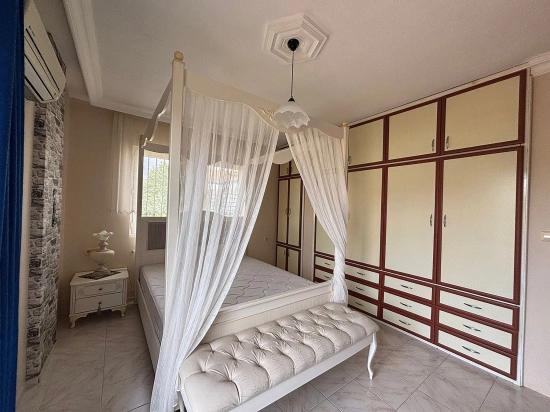Characterful Villa Offers Great Potential.