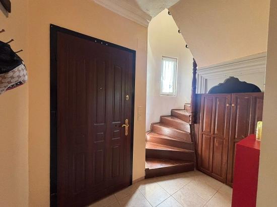 Characterful Villa Offers Great Potential.