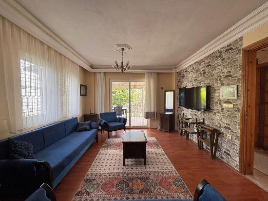 Characterful Villa Offers Great Potential.