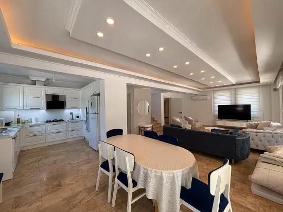Villa Aurelia – Timeless Elegance Address