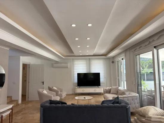 Villa Aurelia – Timeless Elegance Address
