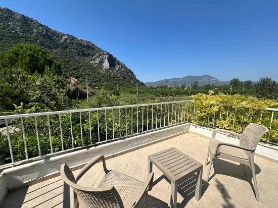 Zen Sanctuary In Marmarlı – Peaceful Two-bedroom Villa Close To Dalyan