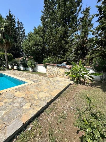 A Charming, Detached Bungalow With Investment Potential In The Dalyan Arıkbaşı Area.