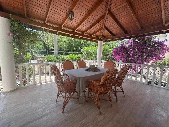 Magnificent Villa In Dalyan Maraş Region.
