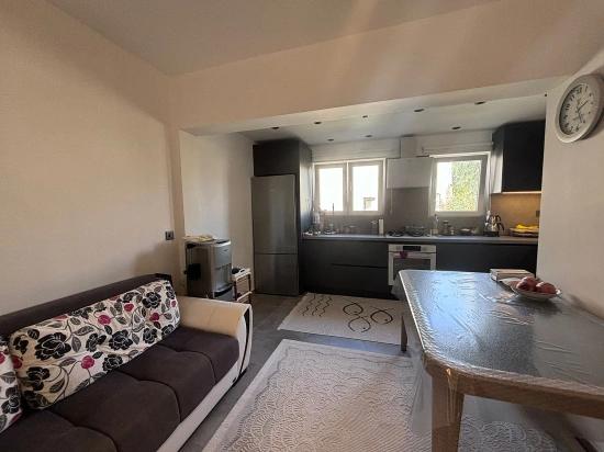 A 2-Bedroom Apartment With A Warm Home In The Center Of Dalyan.