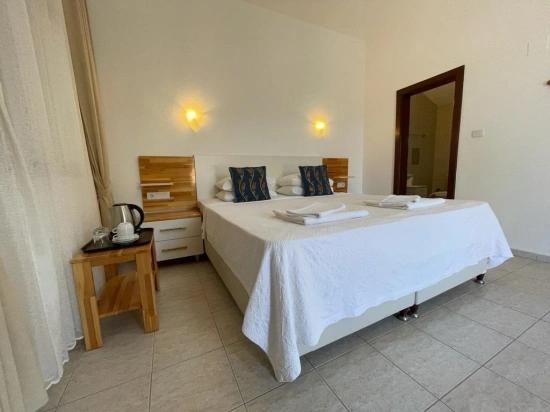 Dalyan's Hidden Paradise: Luxury Boutique Hotel With Garden, Ideal For Investment