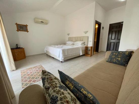 Dalyan's Hidden Paradise: Luxury Boutique Hotel With Garden, Ideal For Investment