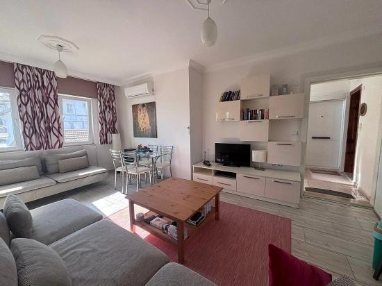 First Floor, Stylish And Well-maintained One-bedroom Apartment